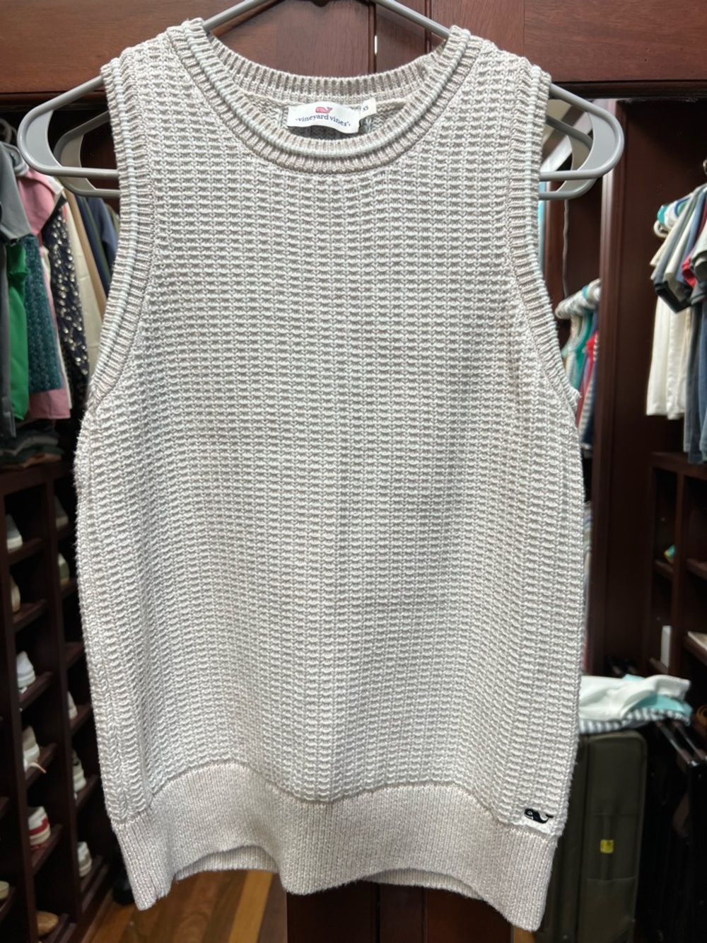 Vineyard Vines XS Sleeveless Knit Sweater Vest in Tan & White